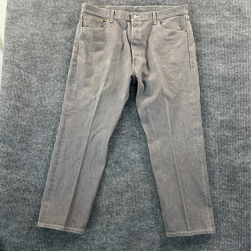 Levis 501 Original Fit Jeans Mens 42x32 Gray Straight Leg Button Fly LH02167